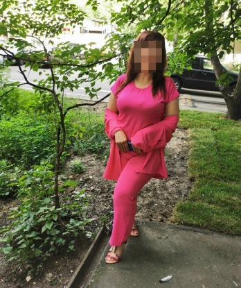 Страстная брюнетка со страстными губками и искрометными глазами приглашает в гости щедрого мужчину. Гарантирую незабываемый опыт и полное расслабление. Все вопросы по телефону! 496, 40 лет