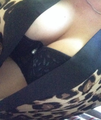 Живу в Москве и рада приветствовать вас в своей уютной обителью. Мои услуги подарят вам небывалое удовольствие и насыщенность эмоциями. Я предлагаю широкий выбор разнообразных возможностей для релаксации и развлечения. Приглашаю вас на незабываемое путешествие по миру наслаждения и счастья. Мои отзывы говорят сами за себя и вы сможете увидеть настоящие фото, которые подчеркивают все мои прекрасные черты.🌟 Сделайте шаг к роскошной сексуальной экспертизе, и я уверена, что вы останетесь впечатлены моим непередаваемым обаянием. 🌹 Контактируйте со мной, для незабываемой встречи в Москве. 💋 13469, 36 лет