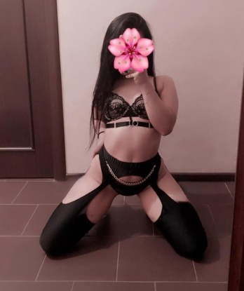 Живу в Москве и готова сделать твои фантазии реальностью. Мои услуги включают эксклюзивные эротические массажи, анальный секс, оральный секс, фетишные игры и многое другое. У меня есть прекрасные отзывы от моих клиентов, которые говорят о моей творческой и непревзойденной сексуальности. В моем арсенале есть фото, чтобы увлечь тебя еще больше. Расслабься и доверься мне, ты не пожалеешь! 🔥💋💦 13848, 23 года